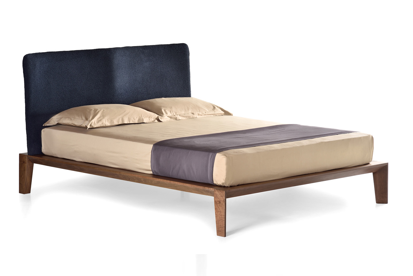 Wooden Bed Fancy