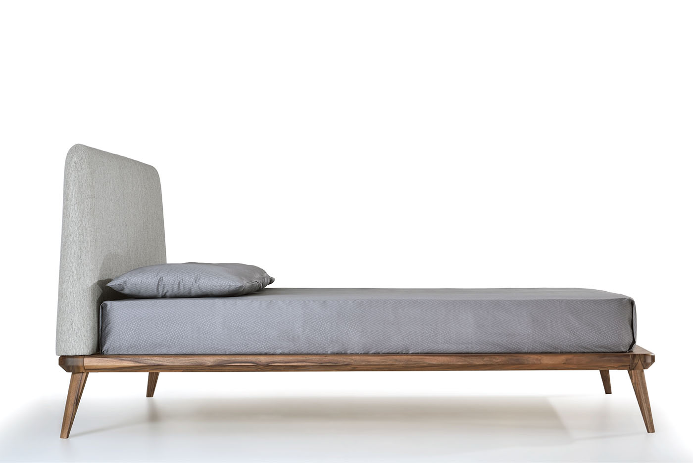 Wooden Bed Flou