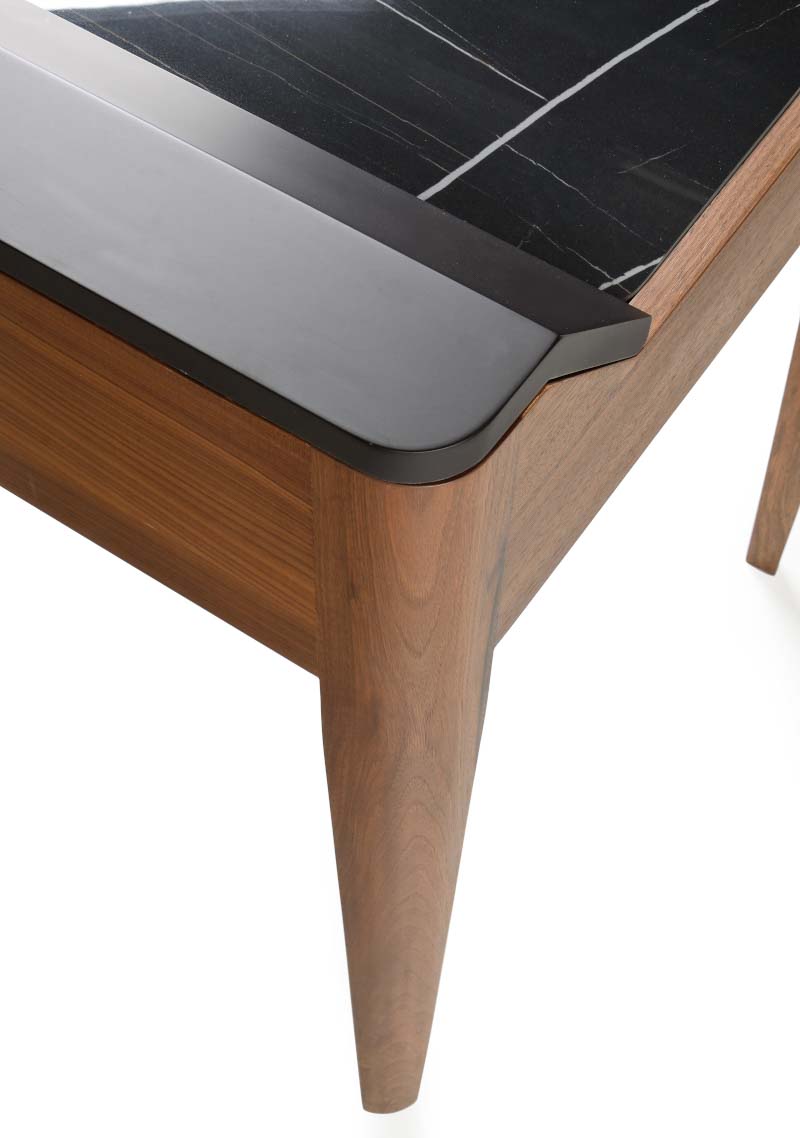 Desk AXEL