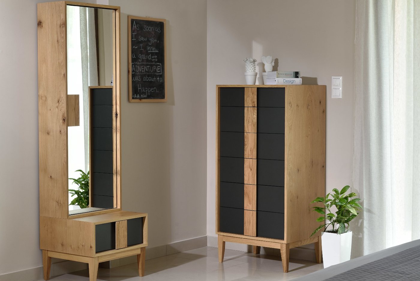 Korey Κομοδίνο - Συρταριέρα