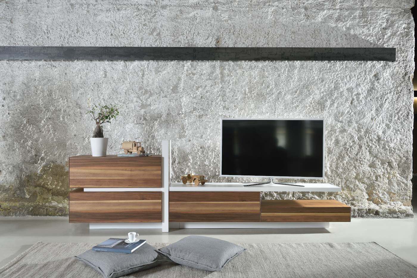 Έπιπλo TV Abile