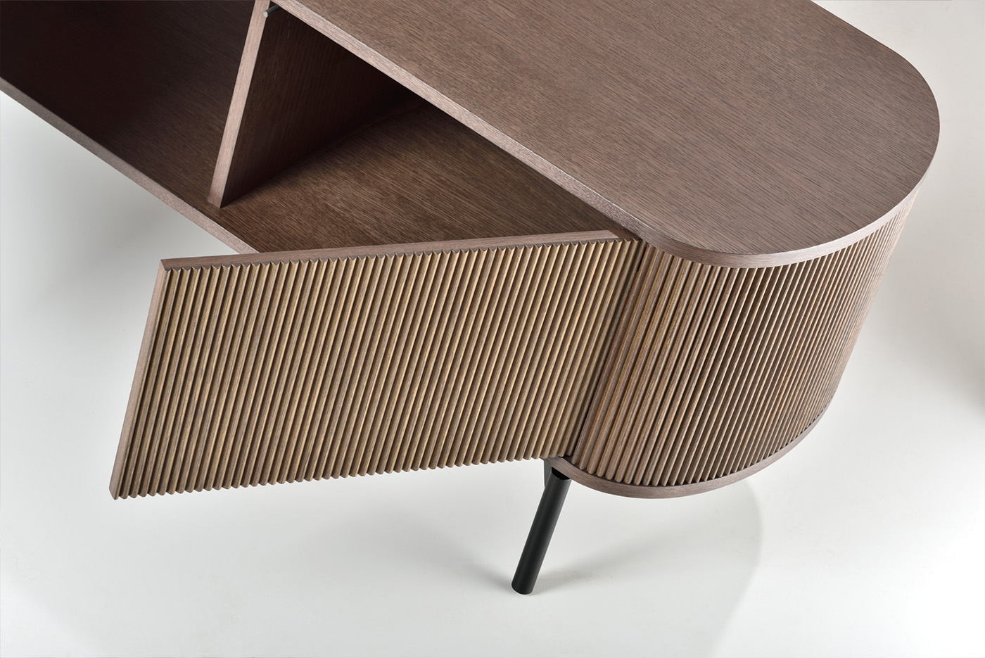 PR12 Riga tv unit